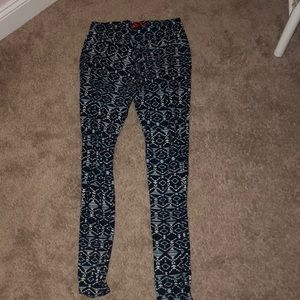 printed soft cinched pants